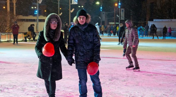 Russians prefer to look for a partner in the circle of friends