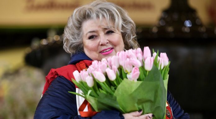 Sobyanin congratulated with the birthday of Tatiana Tarasova Sobyanin congratulated with the birthday of Tatiana Tarasova