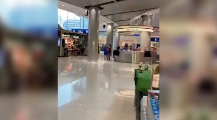 Staged in Thailand shooting the soldier holds 16 hostages