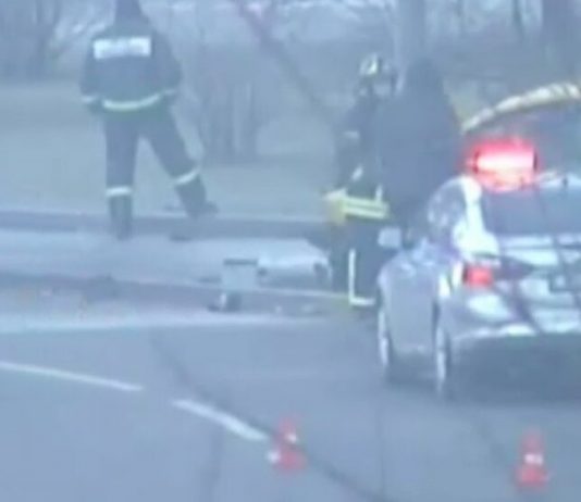 The car is in the South-East of Moscow caught fire after the accident