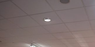 The ceiling collapsed in a cafe in the West of Moscow