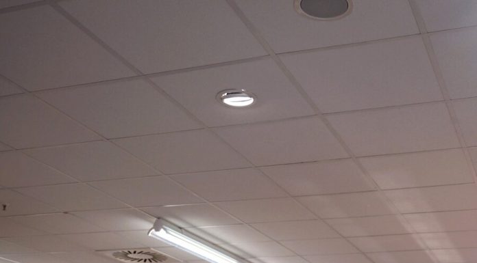 The ceiling collapsed in a cafe in the West of Moscow