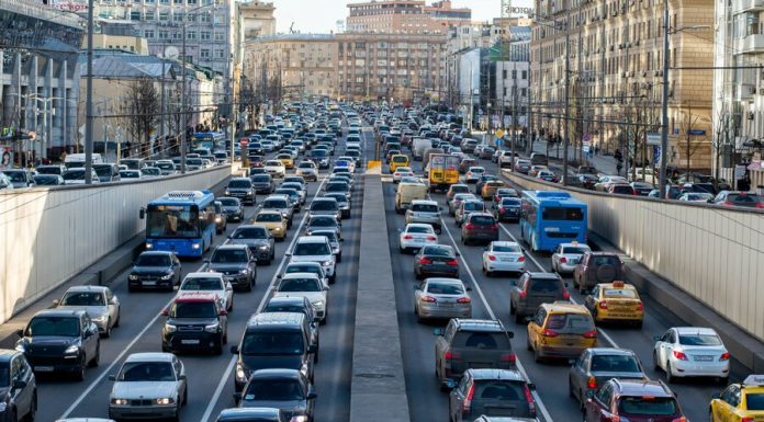 The experts evaluated the proposal to increase the transportation tax on old cars