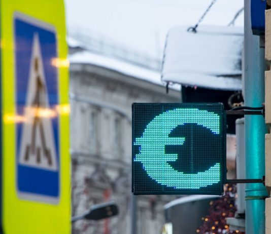 The fall of the Euro will affect the purchasing power of EU citizens The fall of the Euro will affect the purchasing power of EU citizens