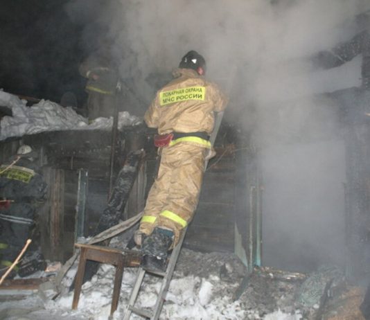 The hangar caught fire in the village lobanovo under Istra