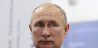 The Kremlin opposed the "icons" with Putin