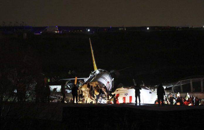 The number of victims at rigid landing the plane in Istanbul increased to 3 people