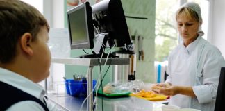 The state Duma will consider the initiative of the President about the free hot meals for pupils