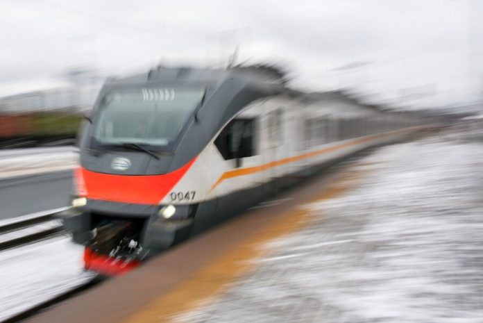 The train hit and killed a teenager near the station Lianozovo