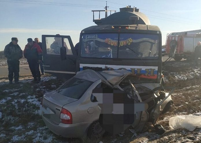 Three people were killed in the collision of passenger cars and truck at Kursk