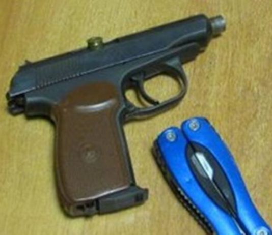 Three with a gun tried to Rob a store in the North of Moscow Three with a gun tried to Rob a store in the North of Moscow