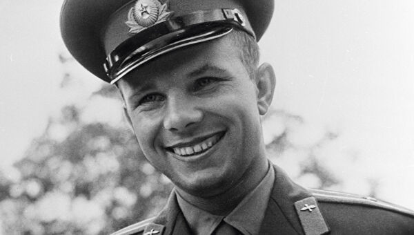 What gifts were given to Gagarin for space flight