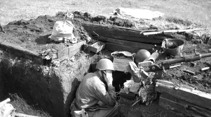 Who in the red Army armed with axes