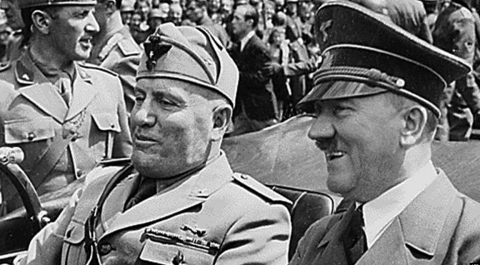 Why did Mussolini in 1942 to persuade Hitler to make peace with Russia