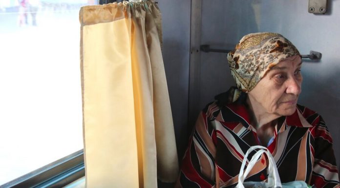 WWII veterans will be entitled to lifetime free travel in trains