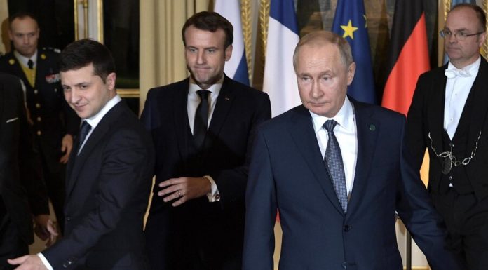 Zelensky and Putin held talks on the meeting in the format "Norman Quartet"