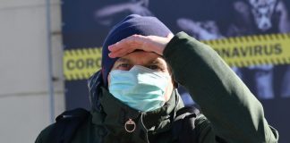 Doctors told how to make a medical mask