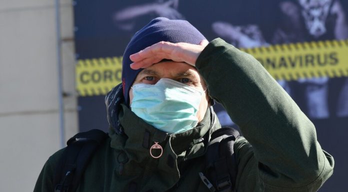 Doctors told how to make a medical mask