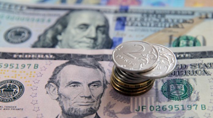 Experts predicted the ruble "black" vacation: all because of oil