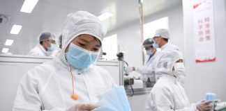 France has ordered from China, a billion masks