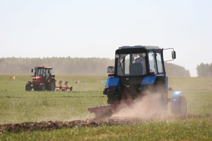 Grudinin on the non-working week for farmers: tractor virus does not transmit