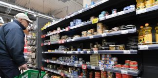 In the MHD supported the decision of individual stores about time for seniors