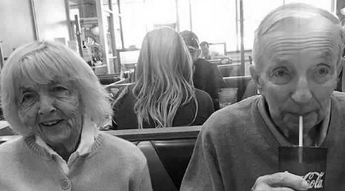 In the United States have lived together for 65 years, wife died of coronavirus