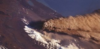 Kamchatka volcano Klyuchevskaya made emissions of ash to a height of 6 km
