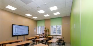 Kravtsov said that to extend the school year will be according to the situation with coronavirus