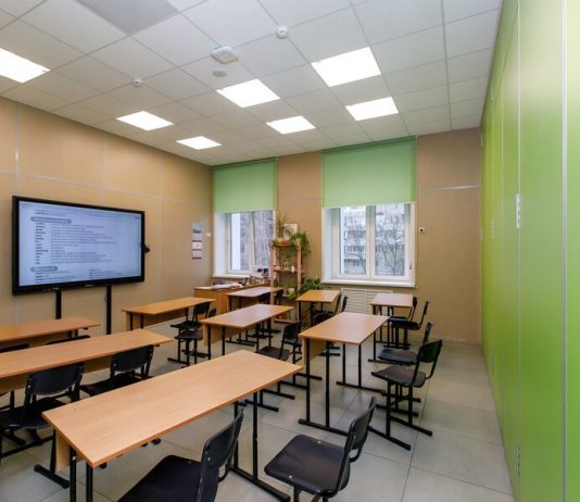 Kravtsov said that to extend the school year will be according to the situation with coronavirus
