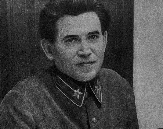 Nikolai Yezhov: what happened to the wife "bloody dwarf"