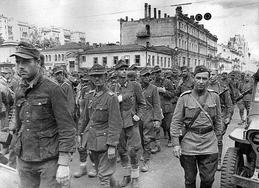 Parade of German prisoners in 1944, before he shocked the Muscovites