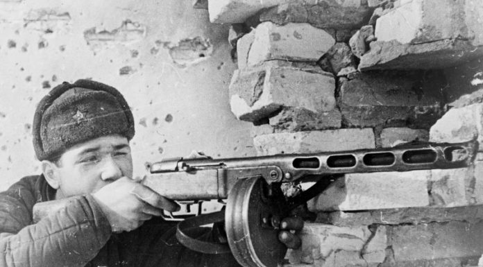 PPSH-41: how to shoot the best Soviet slot-machine of the great Patriotic PPSH-41: how to shoot the best Soviet slot-machine of the great Patriotic