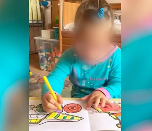 The court approved the transfer of guardianship of the girls, five years living in the medical center The court approved the transfer of guardianship of the girls, five years living in the medical center