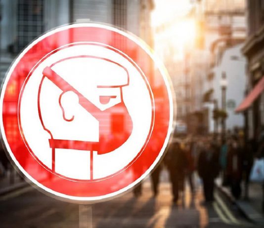 The Indonesian authorities decided to close the entrance to foreigners