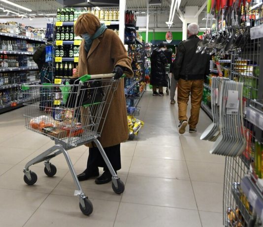 The municipality has obliged the Muscovites to keep the distance of 1.5 meters