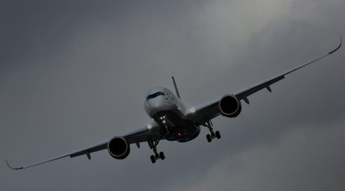 The plane with 161 persons on Board emergency landing at Sheremetyevo