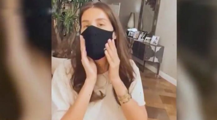 The Russian star has released a fashionable protective mask The Russian star has released a fashionable protective mask