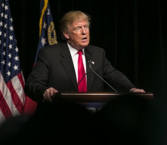 Trump will discuss with Putin the coronavirus and the price of oil