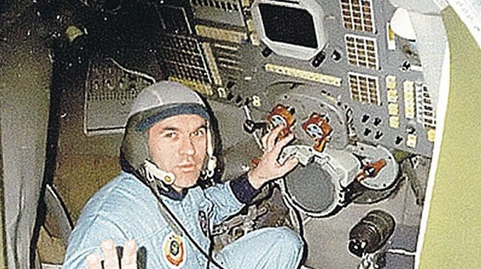 What is the secret astronauts gave Sergei Krichevsky in 1995