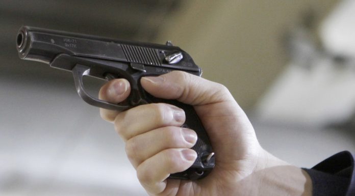 A criminal, hiding behind the medical mask shot a man in Moscow