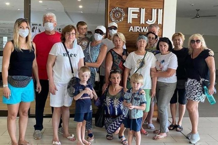 A group of Russian pensioners in Fiji: 