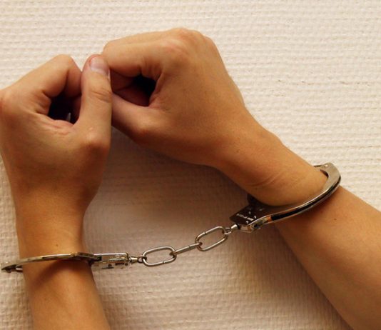Arrested for assault with a knife on the cashier explained: I have Arrested for assault with a knife on the cashier explained: I have