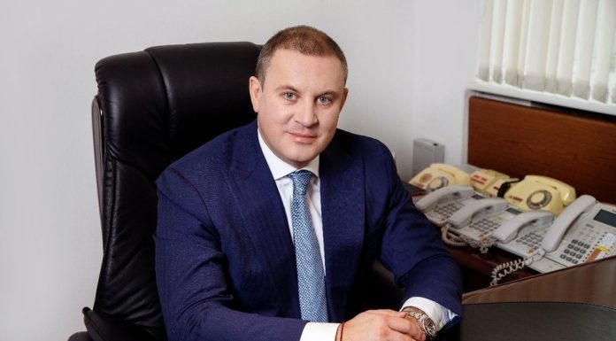 Ex-Deputy head of the Ministry of environment sued journalists for photos scandalous wedding with the Secretary Ex-Deputy head of the Ministry of environment sued journalists for photos scandalous wedding with the Secretary