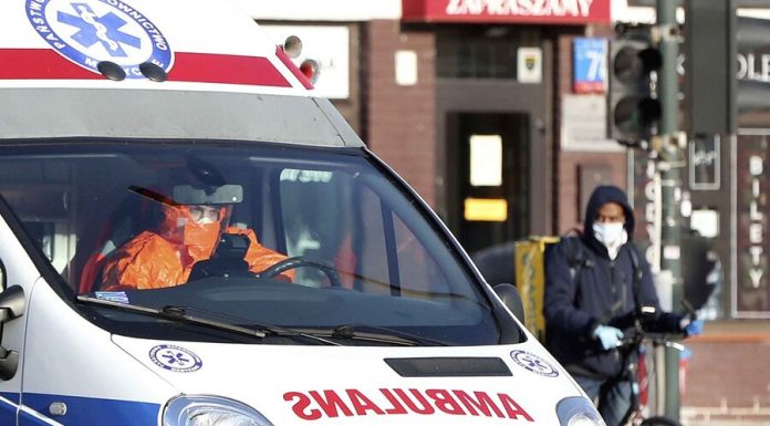 For the last day in Italy from the coronavirus died 525 people For the last day in Italy from the coronavirus died 525 people