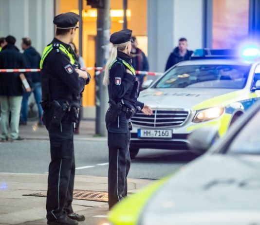 Terror attack in Hanau? Men attack passers-by with a knife!