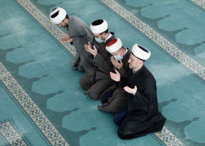 In the mosques of Moscow region will hold a collective prayer, until the end of April