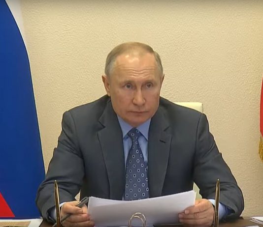 Putin said that the situation with coronavirus in Russia “complicated” Putin said that the situation with coronavirus in Russia "complicated"