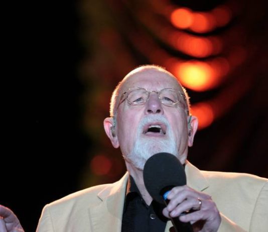 Roger Whittaker: Children disinherited! His 5 children get nothing from his fortune