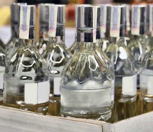 Russians urged not to use vodka when you create an antiseptic Russians urged not to use vodka when you create an antiseptic